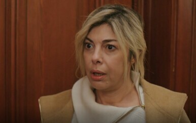 Zlatni kavez: Jesu li stvari onakve kakve joj se na prvu čine?