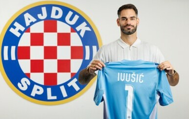 Službeno: Ivica Ivušić potpisao za Hajduk!