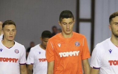 Mladi Hajdukov vratar, Toni Silić, želi napustiti Bijele u potrazi za minutažom.
