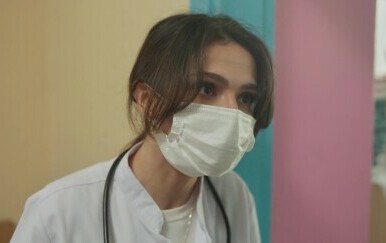 Daleki grad: Ne može odlaziti na razna mjesta bez njegovog znanja
