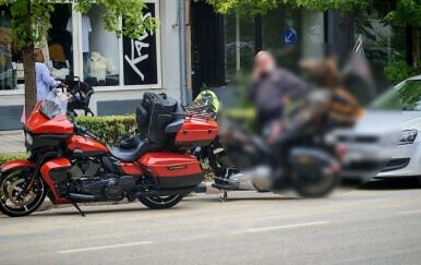 FOTO Nevjerojatni prizori iz Slavonije: Pogledajte što ovaj Nijemac vozi na motoru