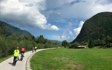 Raj za bicikliste: Vikendholičari vas vode u Deželu na izlet do predivnog Bohinja