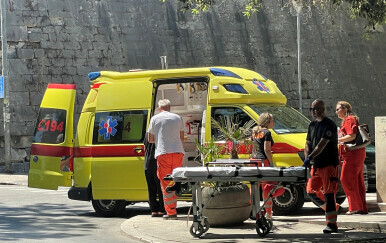 Muškarac (24) uputio lažnu dojavu hitnoj: Kazneno je prijavljen