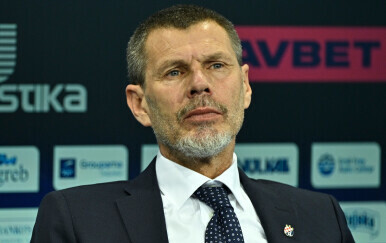 Dinamo reagirao žestokim priopćenjem: "Ne možemo vjerovati odluci HNS-a"