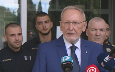 Davor Božinović