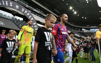 VIDEO Igrače Hajduka u Austriji dočekale scene za pamćenje: S tribina se orila poznata pjesma