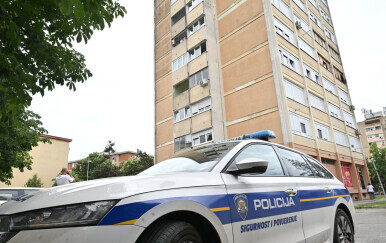 Muškarac pijan vrijeđao policajce i pružao otpor: Teško je ozlijeđen, zbog svega oformljen stručni tim