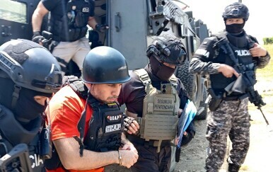 Adolfo Macías Villamar