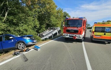 FOTO Strašna prometna nesreća na Krku! Sudarili se automobil i kamper, jedna osoba poginula