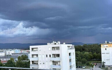 Crni oblaci iznad Zagreba