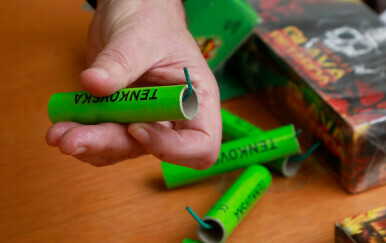 Maloljetnik teško ozlijeđen u Privlaci: Petarda mu eksplodirala u ruci