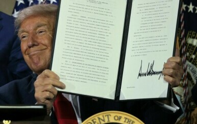 Deregulacija, dominacija i ideološka čistka: Trumpov plan za umjetnu inteligenciju