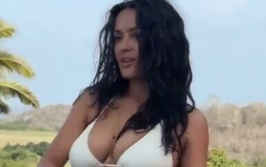 Salma Hayek zaplesala u badiću