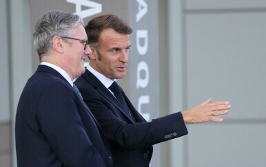 Britanski premijer Keir Starmer i predsjednik Francuske Emmanuel Macron