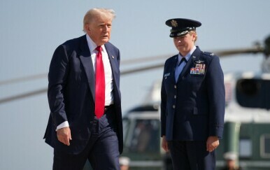 Donald Trump o pomilovanju Epsteinove partnerice