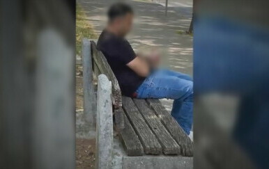 Zagrepčanka zatekla stranca koji se samozadovoljavao u Dugavama