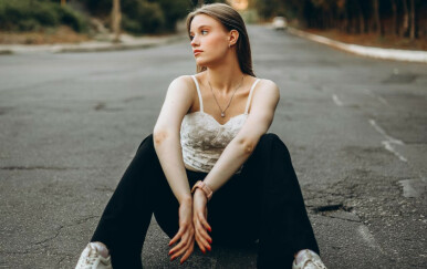 Loše navike zbog kojih vam je teško pronaći nove prijatelje: 11 stvari s kojima plašite ljude