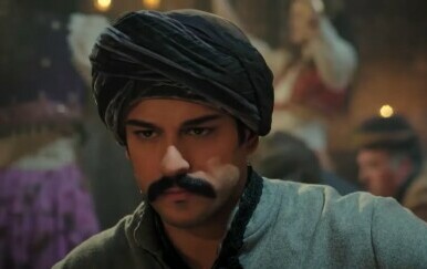 Burak Özçivit - 2
