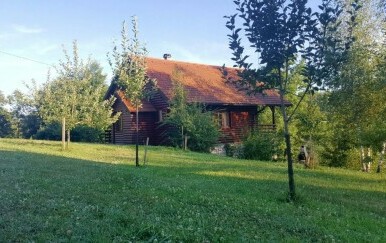 Bijeg u prirodu: Slapovi, zvjezdano nebo i opuštanje u zelenilu... ili uz bazen i roštilj