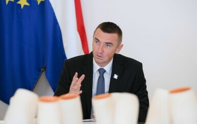 Održana prva sjednica Penavinog povjerenstva: "Svaka žrtva zaslužuje pijetet i dostojanstvo"
