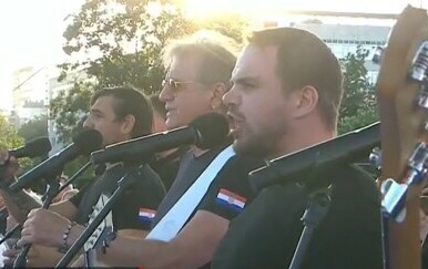 Poslušajte ''Ako ne znaš šta je bilo'' na kraju mimohoda u Zagrebu