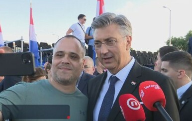Selfie s Plenkovićem