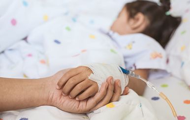 Napulj: Dvogodišnja djevojčica hospitalizirana zbog upotrebe droga