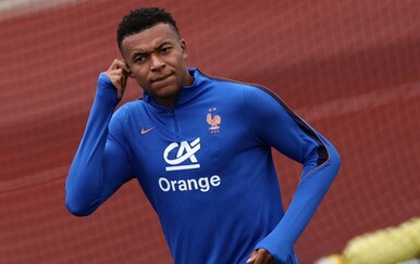 Gasi se požar nakon novog skandala na SP-u: "Mbappe je Kamerunac, imbecil koji ne zna pisati"