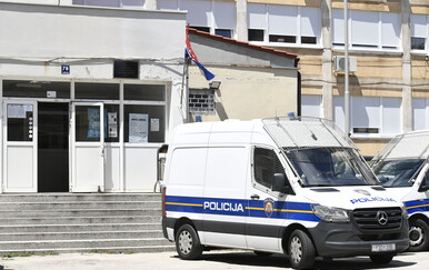 Na brodu napao starijeg Austrijanca (83), pa završio u pritvoru