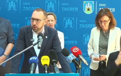 Tomislav Tomašević predstavlja novosti ozelenjivanja gradskih dvorišta