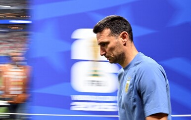 Argentinski izbornik odjurio u svlačionicu, jedva je i ovo izustio: "Oprosti, ali..."