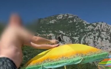 Potezom na plaži nasmijao ostale kupače, pogledajte kako se snašao