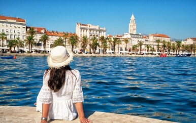 Odlična vijest za sve koji putuju na godišnji: na more vlakom uz 40 % popusta, a online kupnja karata donosi i dodatnu uštedu
