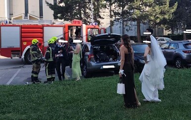 Dijete ostalo zaključano u vozilu na svadbi, intervenirali vatrogasci