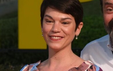 Goran Navojec i Marija Škaričić napravili rijetku iznimku u Puli! Dugogodišnji par nije skidao osmijeh s lica