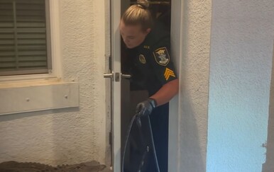 Snimka snalažljive policajke postala hit: Zarobila ju neman, ali ona se snašla
