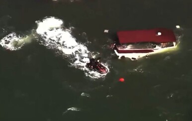 Jedna osoba poginula, a dvije nestale u potonuću broda ispred Alcatraza