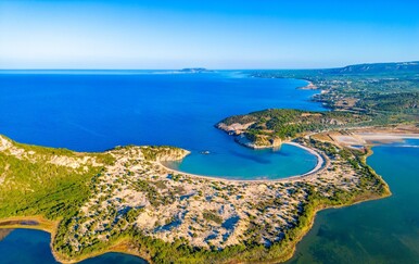 Plaža Voidokilia na kojoj je snimana Odiseja Christophera Nolana
