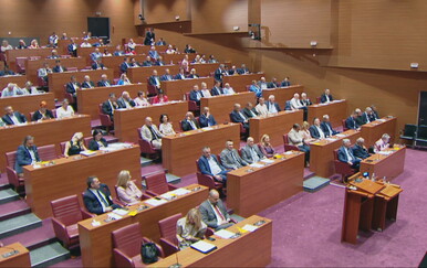 Saborski zastupnici otišli na dvomjesečni odmor
