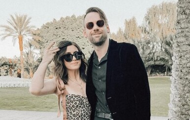 Razvodi se Caleb Shomo nakon što je javno priznao da je gej