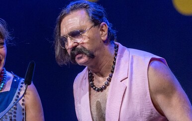 Damir Martinović Mrle proslavio 65. rođendan na zatvaranju Pulskog filmskog festivala: U Arenu stigao s Ivankom i rijetko viđenim kćerima