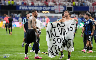 Argentinci podigli transparent koji je zgrozio Engleze, evo kako će ih FIFA kazniti