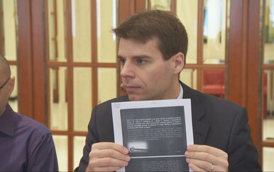 Profesor s Ekonomije u Remetincu zbog sumnje na seksualno uznemiravanje studentice.