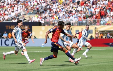 UŽIVO ŠPANJOLSKA - ARGENTINA: Furija prva zaprijetila, Martinez spasio Argentince