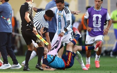 Paredes istukao Gavija nakon finala