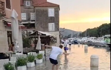 More preplavilo ulice na Hvaru