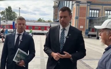 VIDEO Kaos u Budimpešti: Muškarac pljunuo mađarskog premijera, pogledajte kako je reagirao