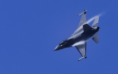 Američki general potvrdio da je ukrajinski F-16 oborio ruski borbeni zrakoplov