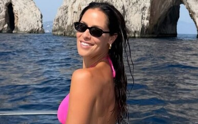Ana Ivanović objavila fotografije u badiću