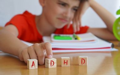 ADHD simptomi kod djece: Kako na vrijeme prepoznati poremećaj pažnje i hiperaktivnosti?